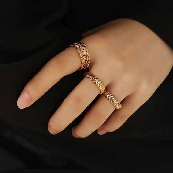 18K Gold Plated Soft Herringbone Snake Chain Wrap Ring - Picture 6 of 7